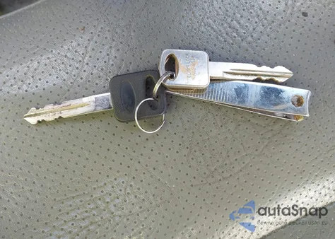 2002 Ford E-350 Super Duty Commercial/Recreational z USA, uszkodzony, nr VIN 1FTSE34F62HB51424